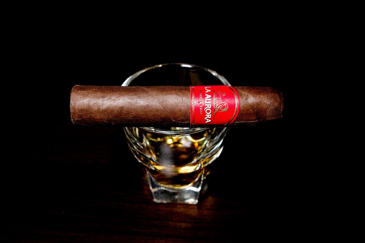 ラ・オーロラ 107 エクアドル フィフティーンミニッツブレイク/La Aurora 107 Ecuador 15 Minute Break｜葉巻/シガー初心者の喫煙レビューブログ｜ギャラリー1_2