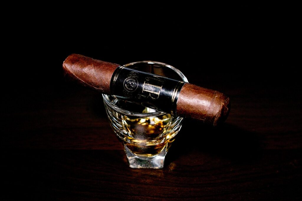 ミロ ショートロブスト/Kuuts Miro Short Robusto Cigar Review｜葉巻/シガー初心者の喫煙レビューブログ｜ギャラリー2