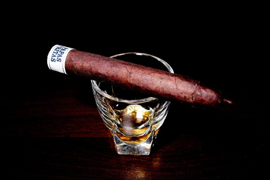 ドリュー・エステート リガ・プリヴァーダ パパス・フリタス/Drew Estate Liga Privada Papas Fritas Cigar Review｜葉巻/シガー初心者の喫煙レビューブログ｜ギャラリー2