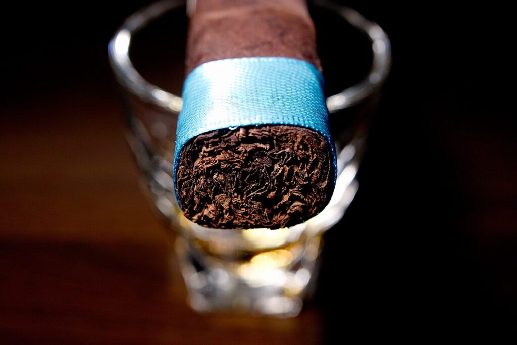 Cigar Review｜葉巻/シガー初心者の喫煙レビューブログ｜ギャラリー5