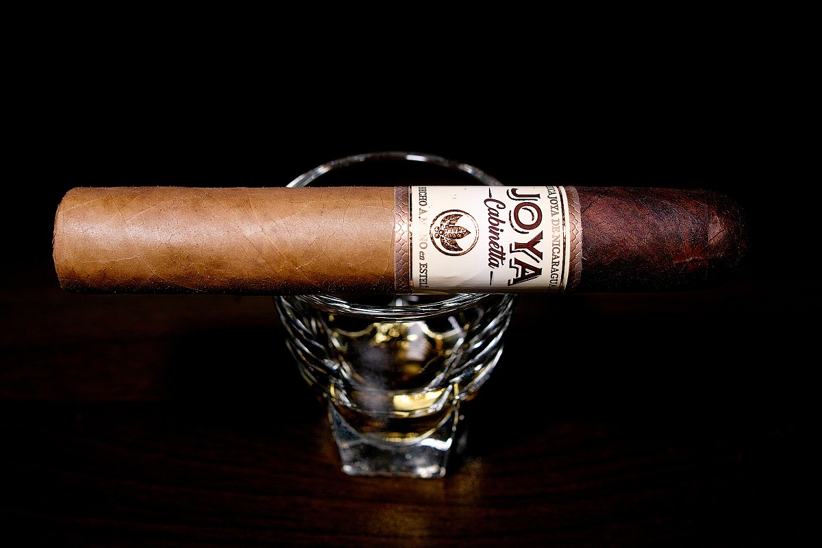 ホヤ・デ・ニカラグア キャビネッタ ロブスト/Joya de Nicaragua Cabinetta Robusto Cigar Review｜葉巻/シガー初心者の喫煙レビューブログ｜ギャラリー1