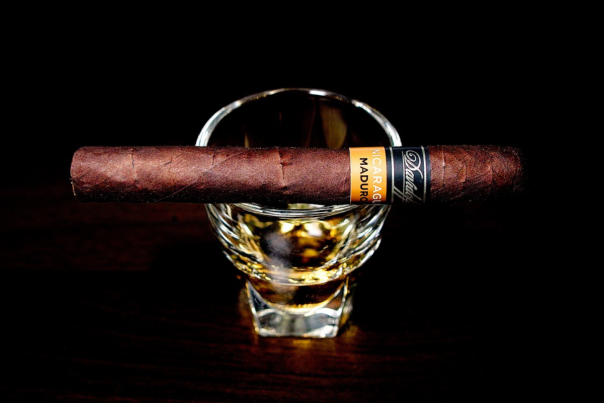 ダビドフ プリメロス ニカラグア マデューロ/Davidoff Primeros Nicaragua Maduro Cigar Review｜葉巻/シガー初心者の喫煙レビューブログ｜ギャラリー1