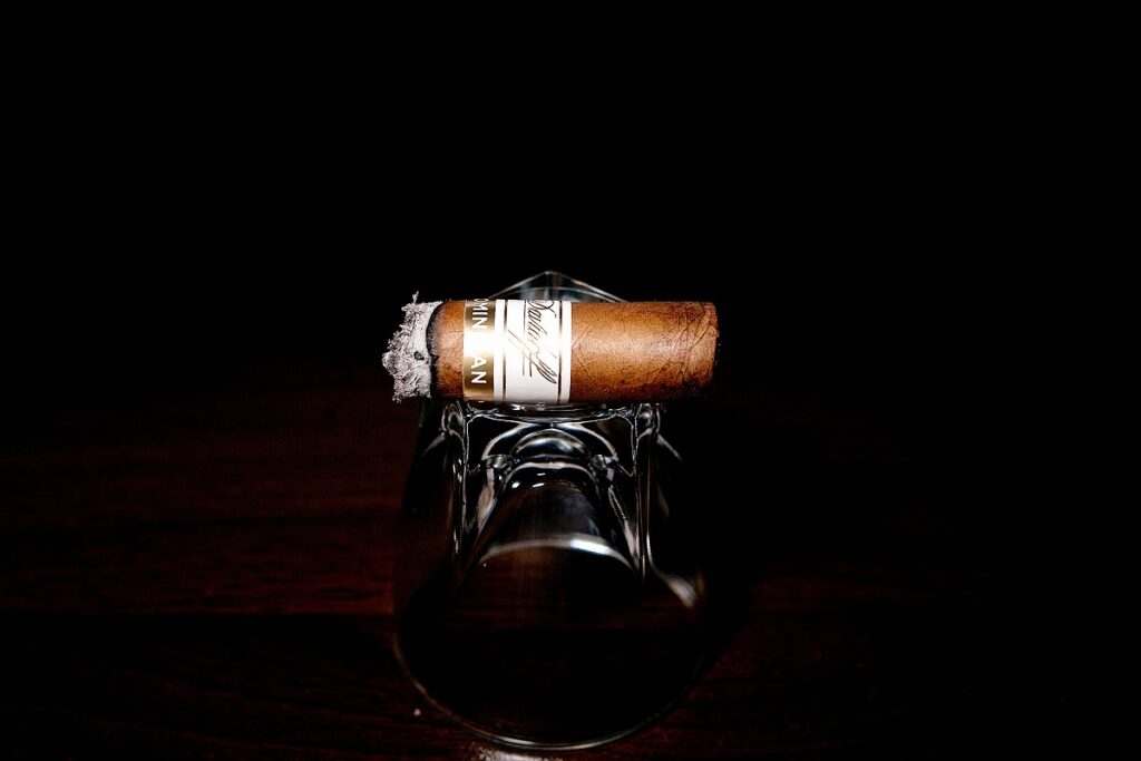 ダビドフ プリメロス ドミニカン/Davidoff Primeros Dominican Cigar Review|葉巻/シガー初心者の喫煙レビューブログ|喫煙終盤ファイナルサード