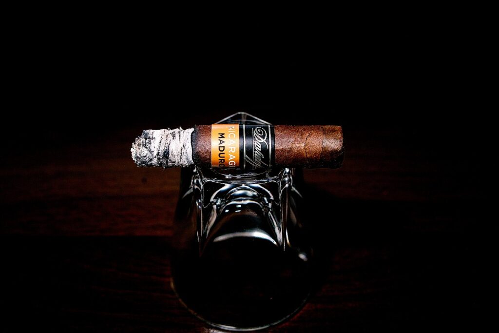 ダビドフ プリメロス ニカラグア マデューロ/Davidoff Primeros Nicaragua Maduro Cigar Review|葉巻/シガー初心者の喫煙レビューブログ|喫煙終盤ファイナルサード