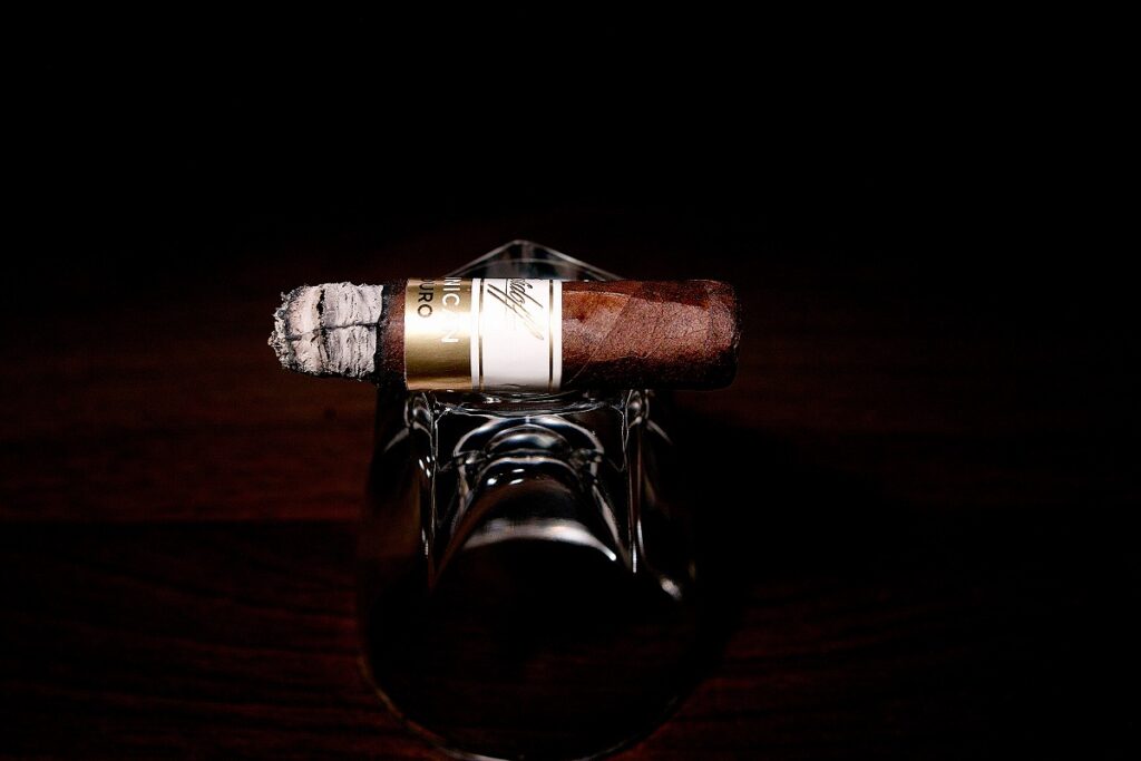 ダビドフ プリメロス ドミニカン マデューロ/Davidoff Primeros Dominican Maduro Cigar Review|葉巻/シガー初心者の喫煙レビューブログ|喫煙終盤ファイナルサード