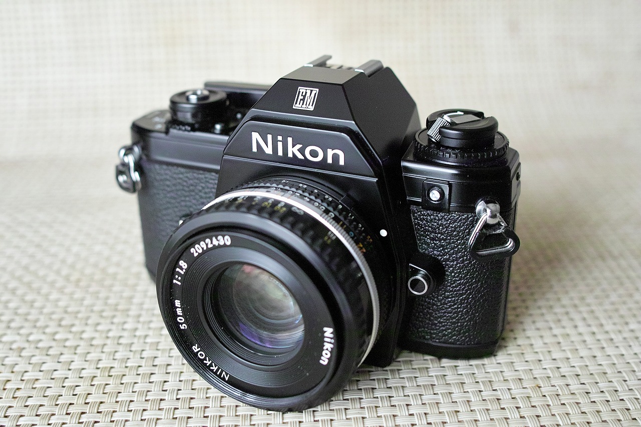 Nikon EM実写レビュー】フィルム一眼レフカメラ「ニコンEM」を購入しま 